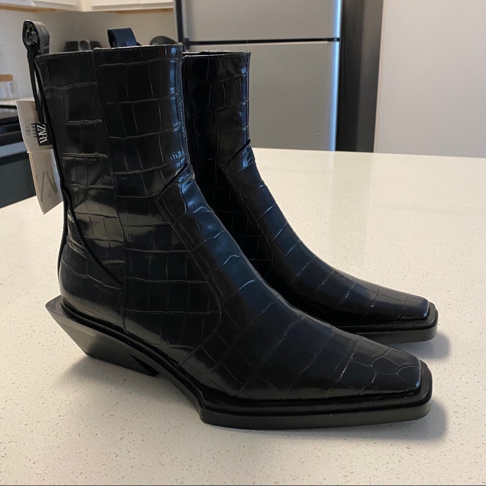 NWT Zara Black Crocodile booties size 7.5